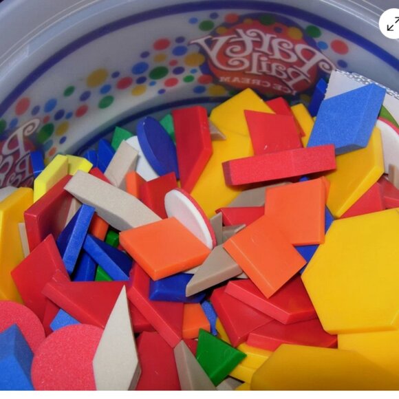 Small Bucket Of Pattern Blocks Shapes For Learning Homeschool - Picture 3 of 5